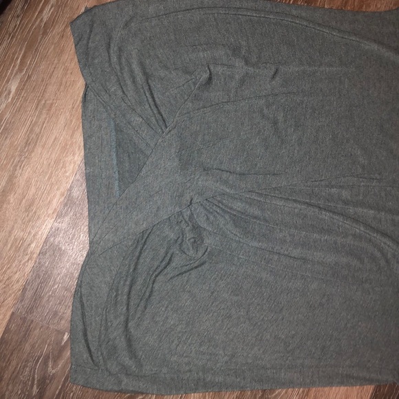 SUPER cute and fun grey/blue blouse - Picture 3 of 4